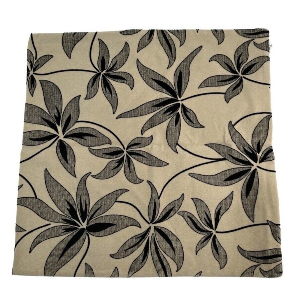 NWOT Throw Pillow CASE Velvet Tan 3D Flowers Zipper Closure 18"x18" Set of 4